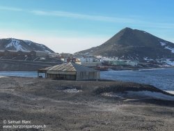 Hut Point et base de McMurdo / Hut Point and McMurdo Station