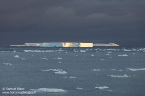 Iceberg tabulaire / Tabular iceberg