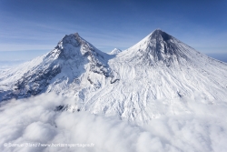 Volcan Kamen et volcan Klyuchevskoy