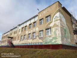 École de la ville de Barentsburg / Barentsburg's school École de la ville de Barentsburg / Barentsburg's school