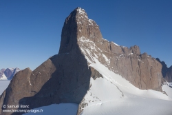 Le mont Ulvetanna (2 931 m) / Ulvetanna Mount