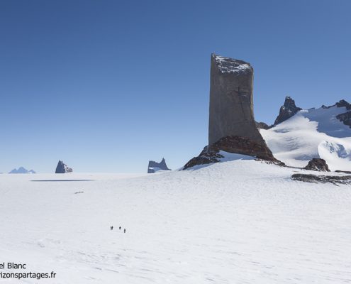 Le mont Holtanna en Antarctique