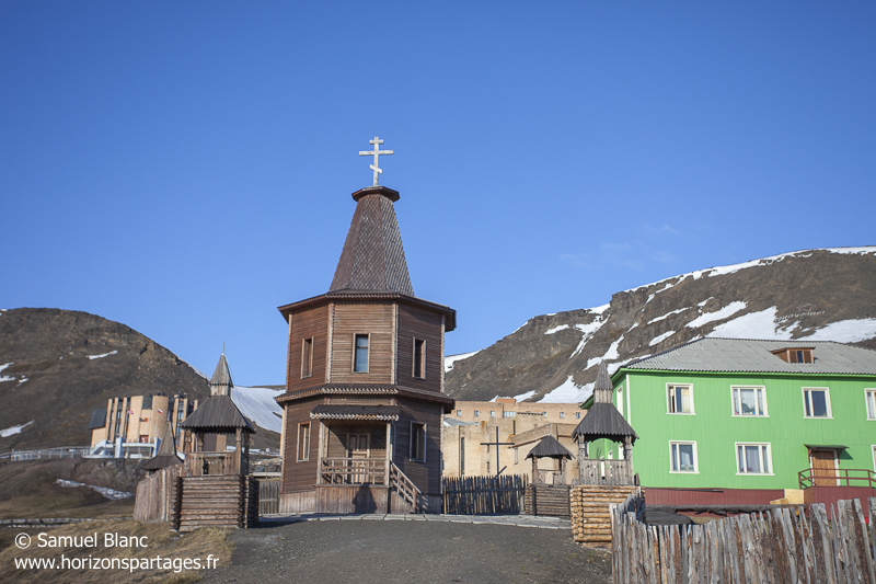 La ville minière russe de Barentsburg au Spitzberg