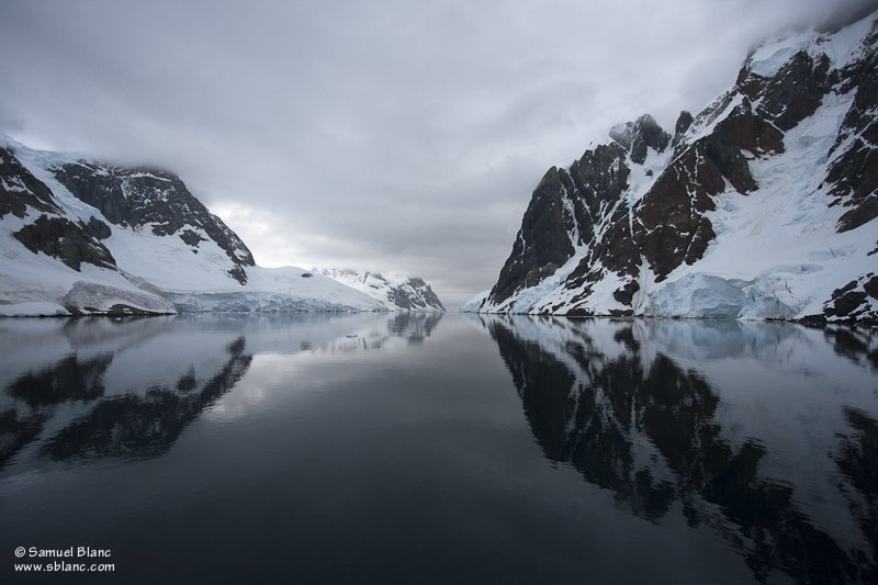 Les somptueux paysages de la péninsule : ici le Chenal Lemaire Les somptueux paysages de la péninsule : ici le Chenal Lemaire