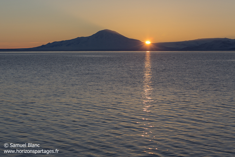 Coucher de soleil et mont Discovery