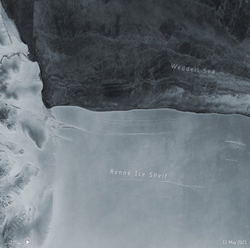 Naissance de l'iceberg A-76 en mai 2021